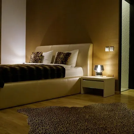 Апартаменти Pearl Luxury