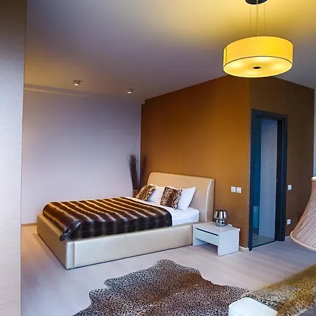 Pearl Luxury Апартаменти Брашов