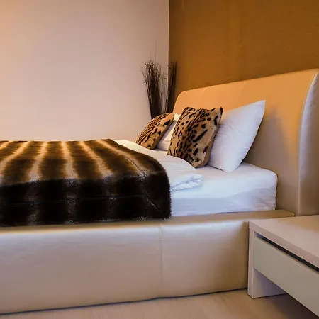 Pearl Luxury Апартаменти